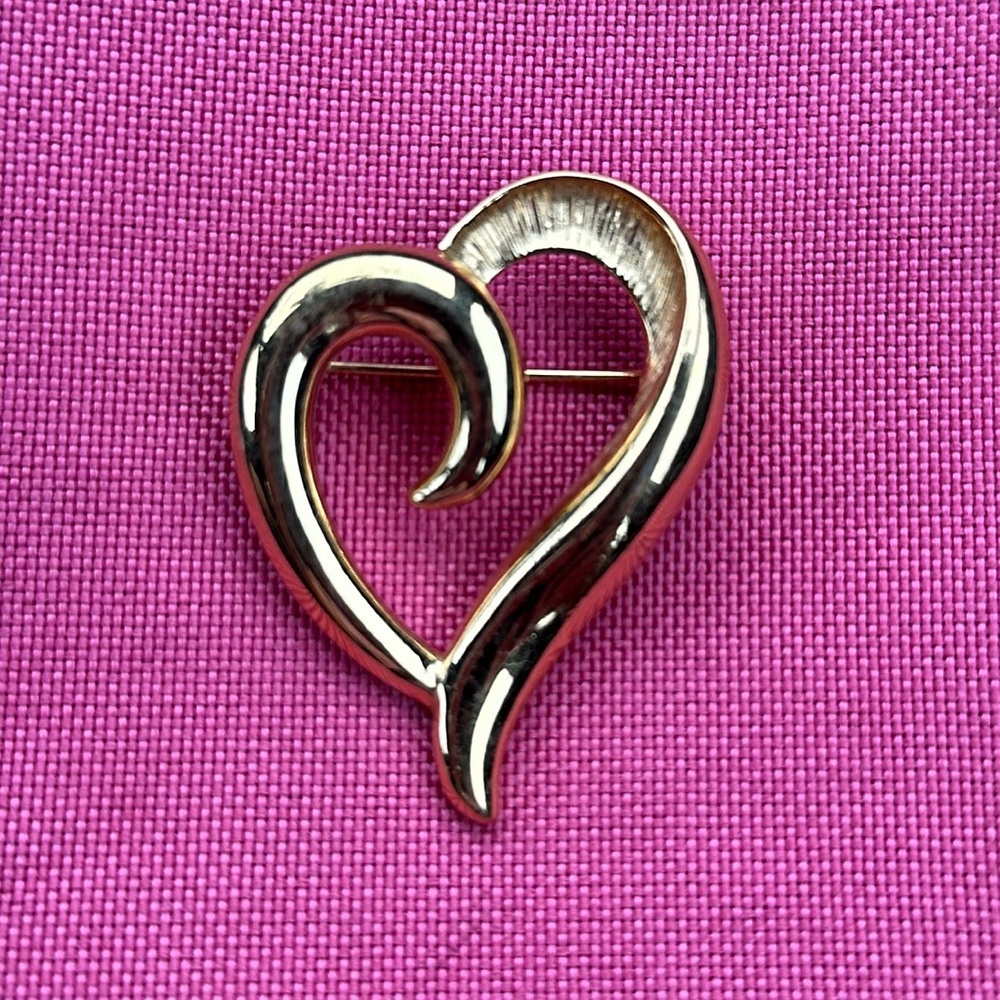 Napier gold heart brooch.